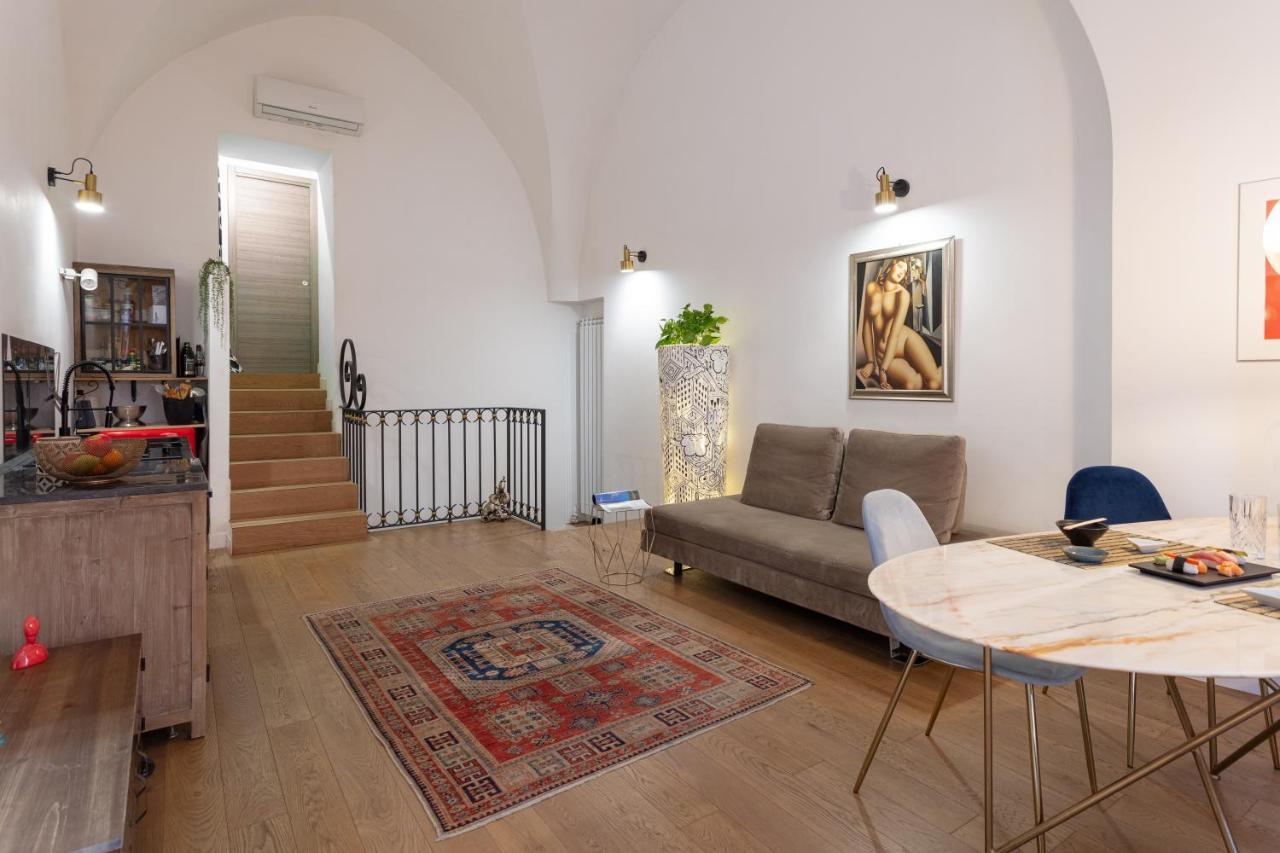 Starguest La Sapienza Art Gallery Apartment Napoli Bagian luar foto